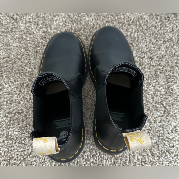 Doc Martens Vegan 2976 Chelsea Boots, Black - Picture 4 of 14